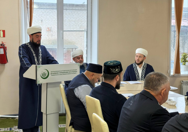 В Приморском крае единогласно переизбран председатель ДУМ ПК