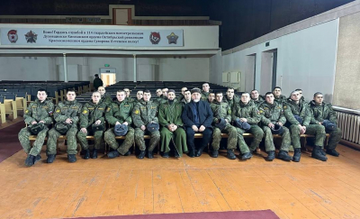 В Уссурийском гарнизоне прошла встреча с зампредседателя ДУМ Приморского края